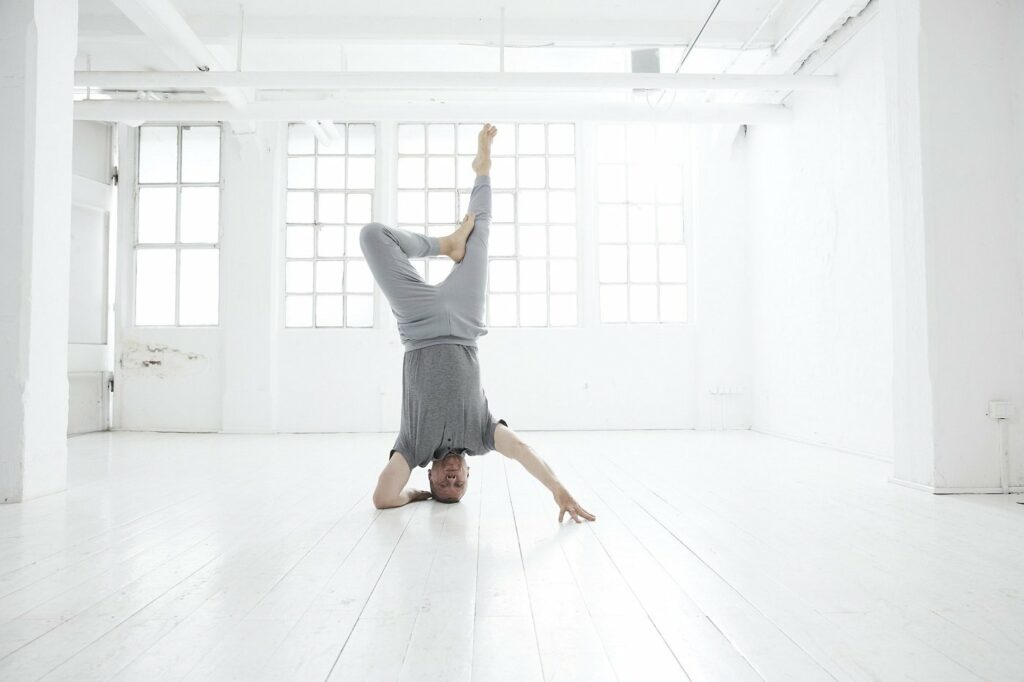 Dirk Bennewitz Auto und Yoga Lehrer