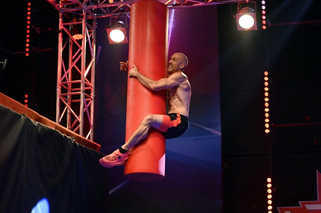 Ninja Warrior Markus Malle beim Tunnelsprung