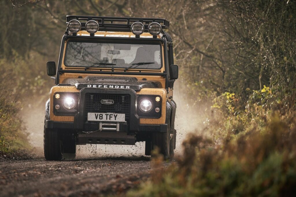 Land Rover Defender Works V8 Trophy 