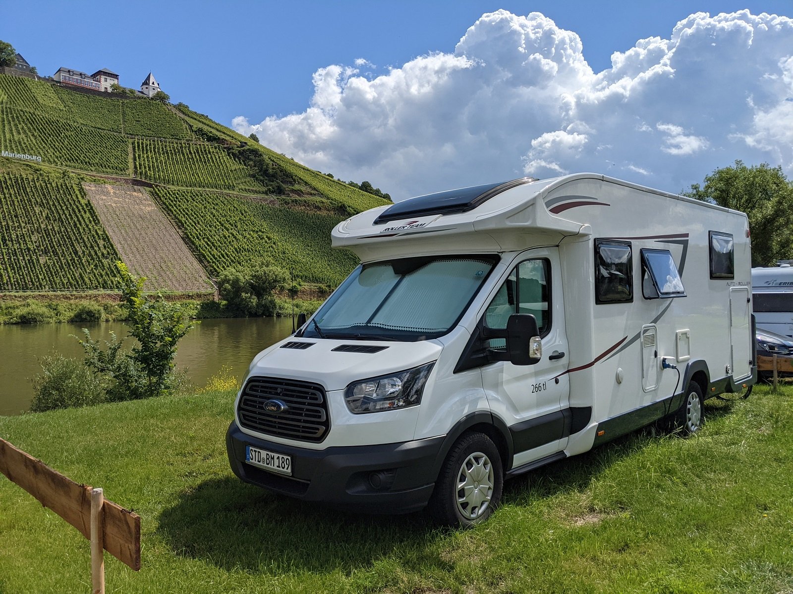 Urlaub mit dem Wohnmobil - Camping mit PaulCamper | NOT TOO OLD