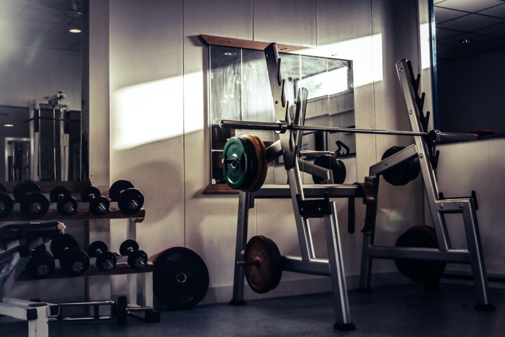 Auch im Alter macht ein Besuch im Fitness-Studio viel Sinn
