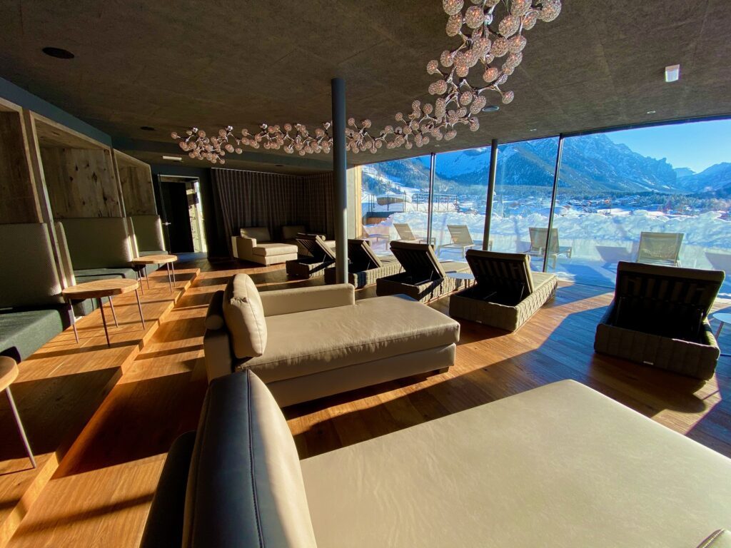 Badespaß mit Aussicht - die schönsten Hotelpools mit Bergblick 7 Excelsior Dolomites Life Resorts wellness