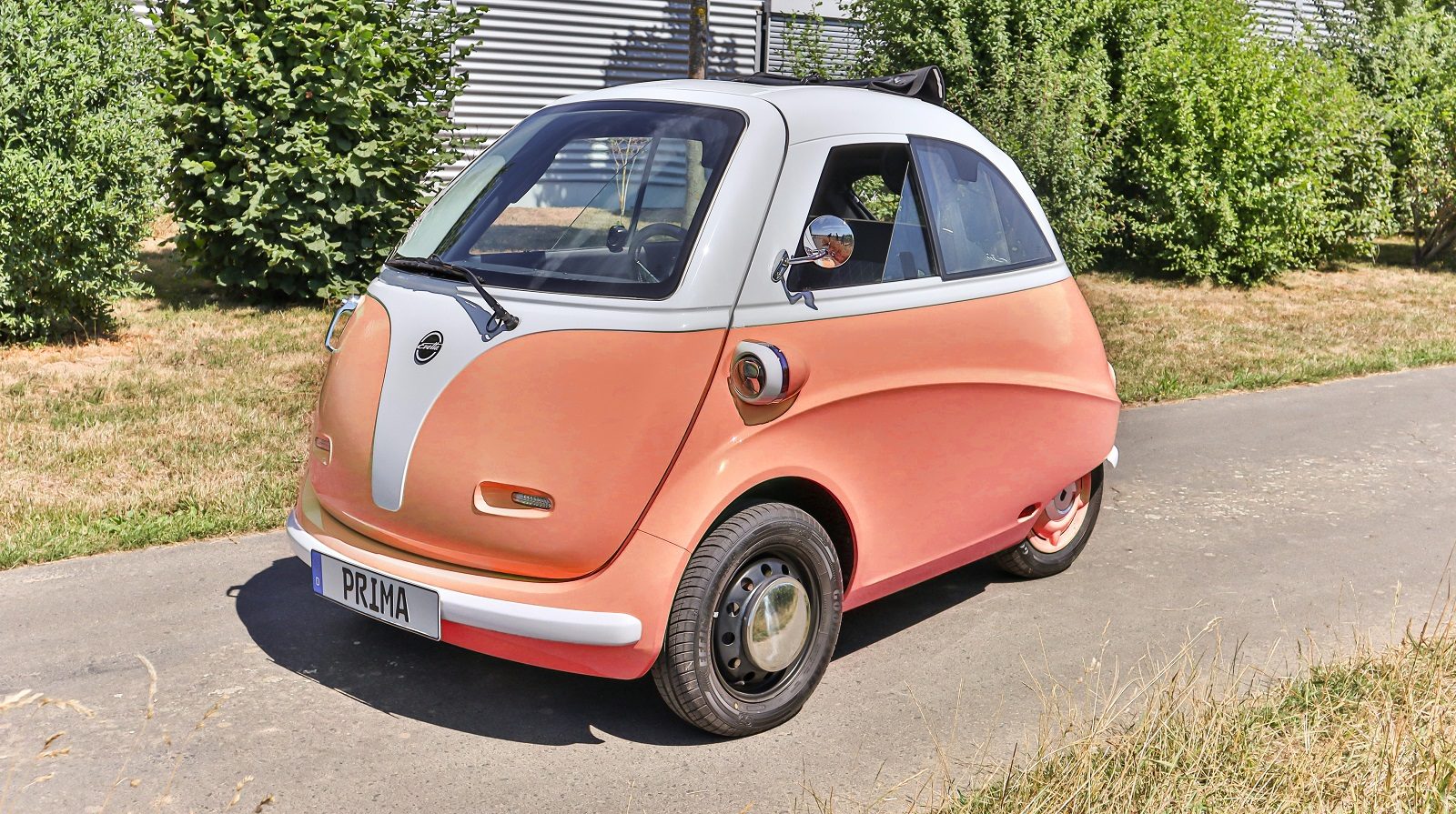 Hommage an einen Klassiker Evetta setzt Knutschkugel unter Strom