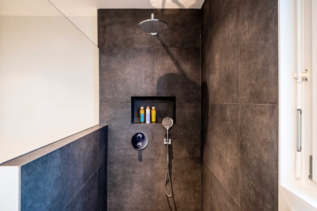 Dusch-Report zeigt: Deutsche brauchen Spa-Moment auch in der Krise 2 immo renovation en9pOa2YAKI unsplash