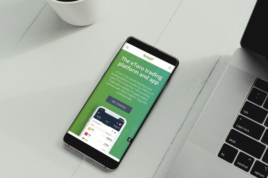 Umfrage zu Vorsätzen für 2023 - Gesundheit und Finanzen dominieren 1 piggybank tI0NitzlWXQ unsplash