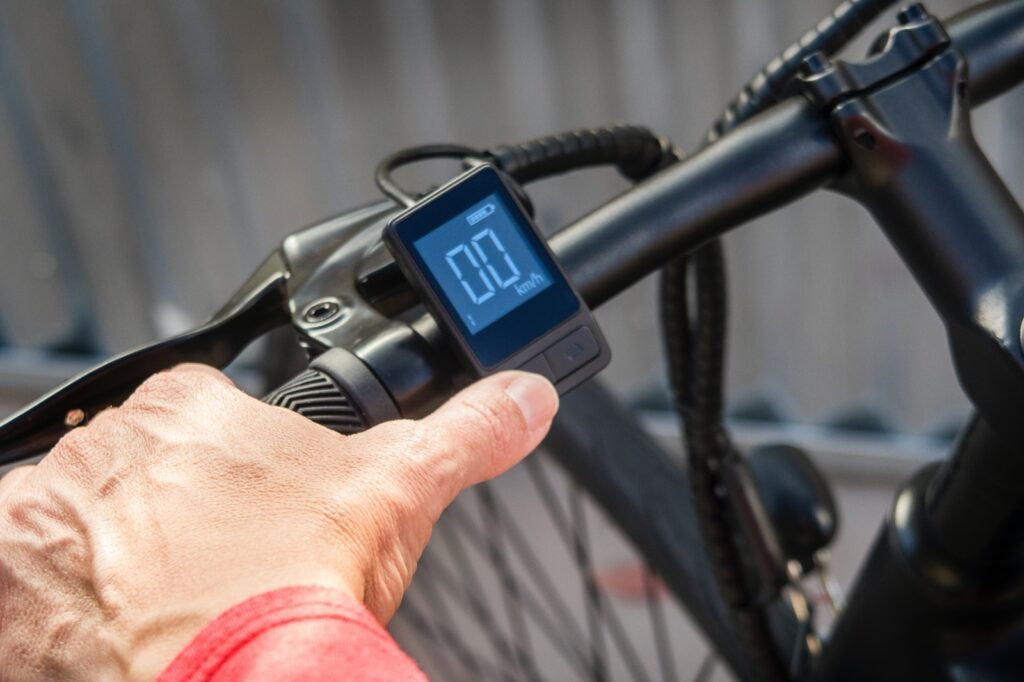 Aufs E-Bike umsteigen - Clever kaufen und smart fahren 3 kbo bike 3nGU c3Ripk unsplash