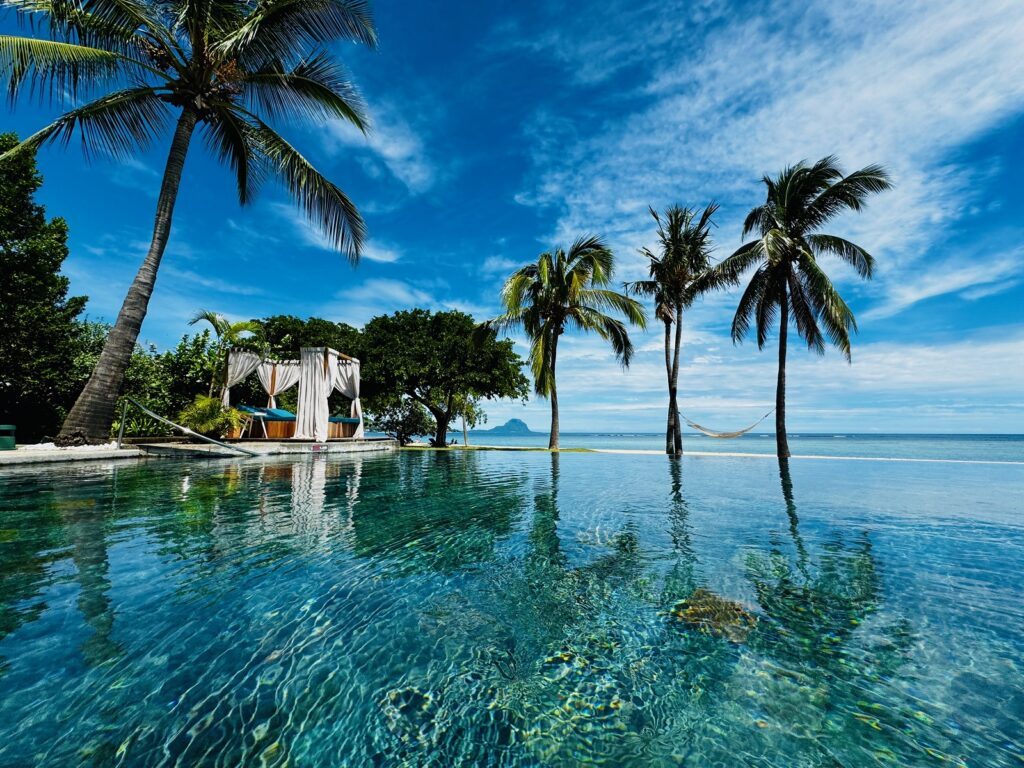 Zauberinsel Mauritius - 3 paradiesische Resorts für den Traumurlaub 10 Maradiva 1