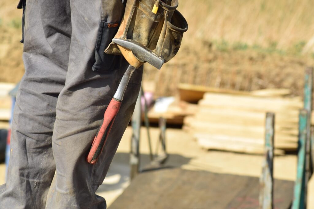 Not too old zum Gründen: Durchstarten mit 50plus 1 tool 2222458 1920
