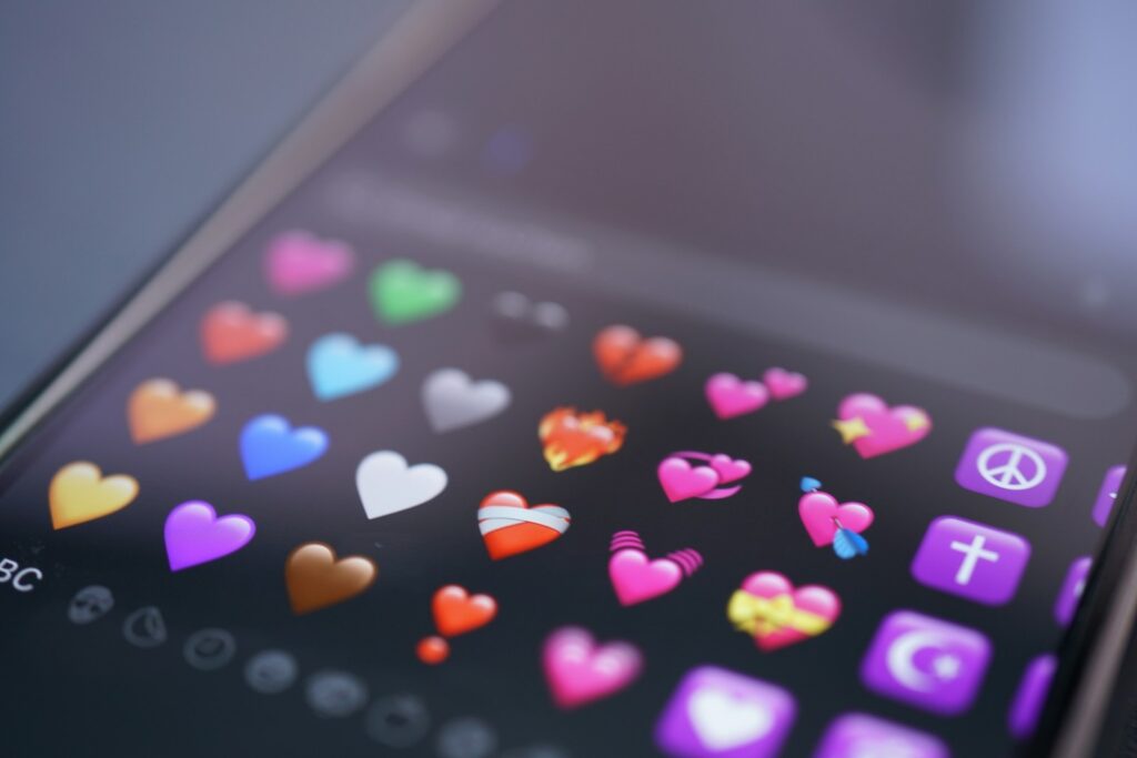 Für ältere Kerle gelten andere Regeln beim Online-Dating