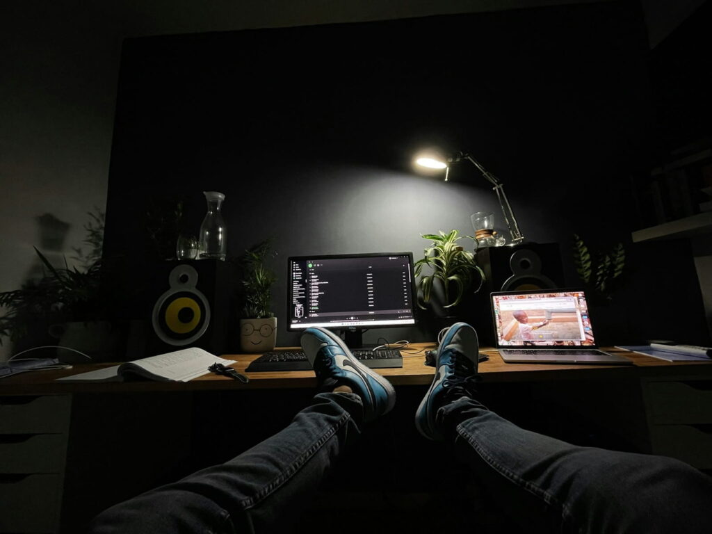 roi solomon yWHVV dep6E unsplash 1