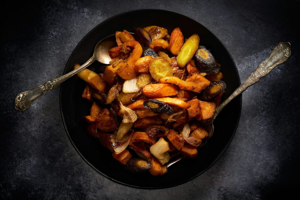 Hitze, Herz und Gabel - Warum die Ernährungswende gerade Männer über 45 angeht 2 christina rumpf gUU4MF87Ipw unsplash 1