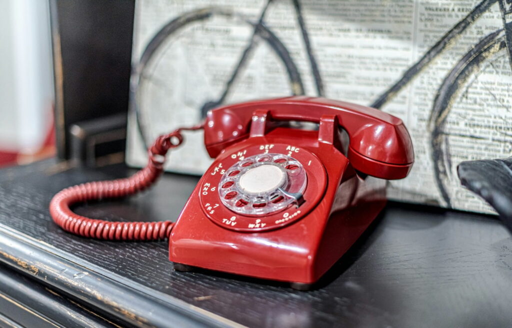 Handy aus, Kopf frei - Wie Männer 50plus jetzt die analoge Auszeit entdecken 1 mike gattorna 5YvaohOIrrY unsplash 1